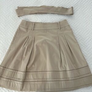 White House Black Market khaki a-line skirt, Sz 6